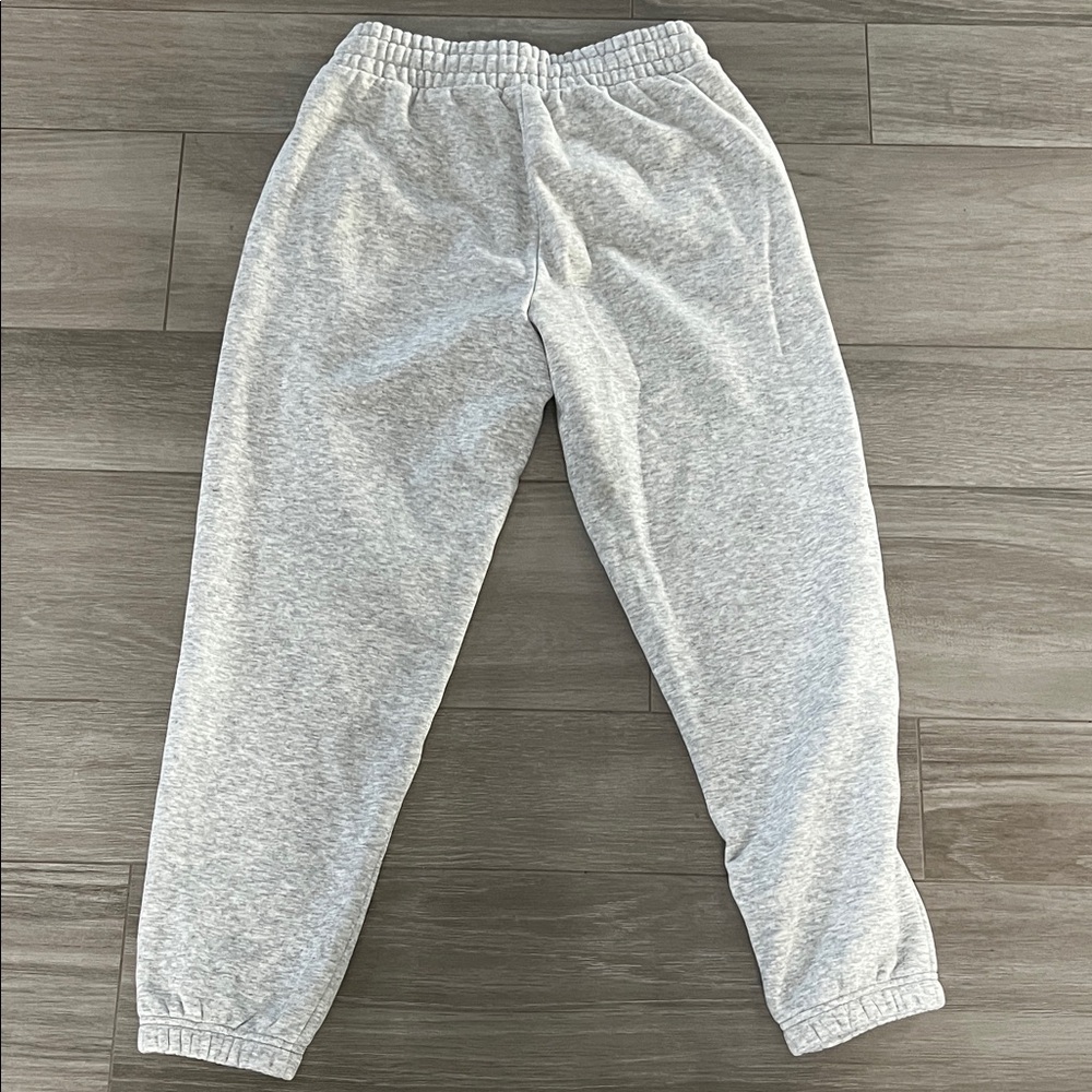 Fabletics Women's Jogger Pants Gray Sweatpant size Small - Picture 4 of 4